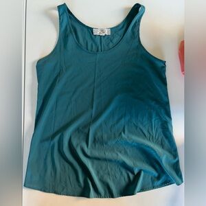 Women’s Dressy Tank Medium